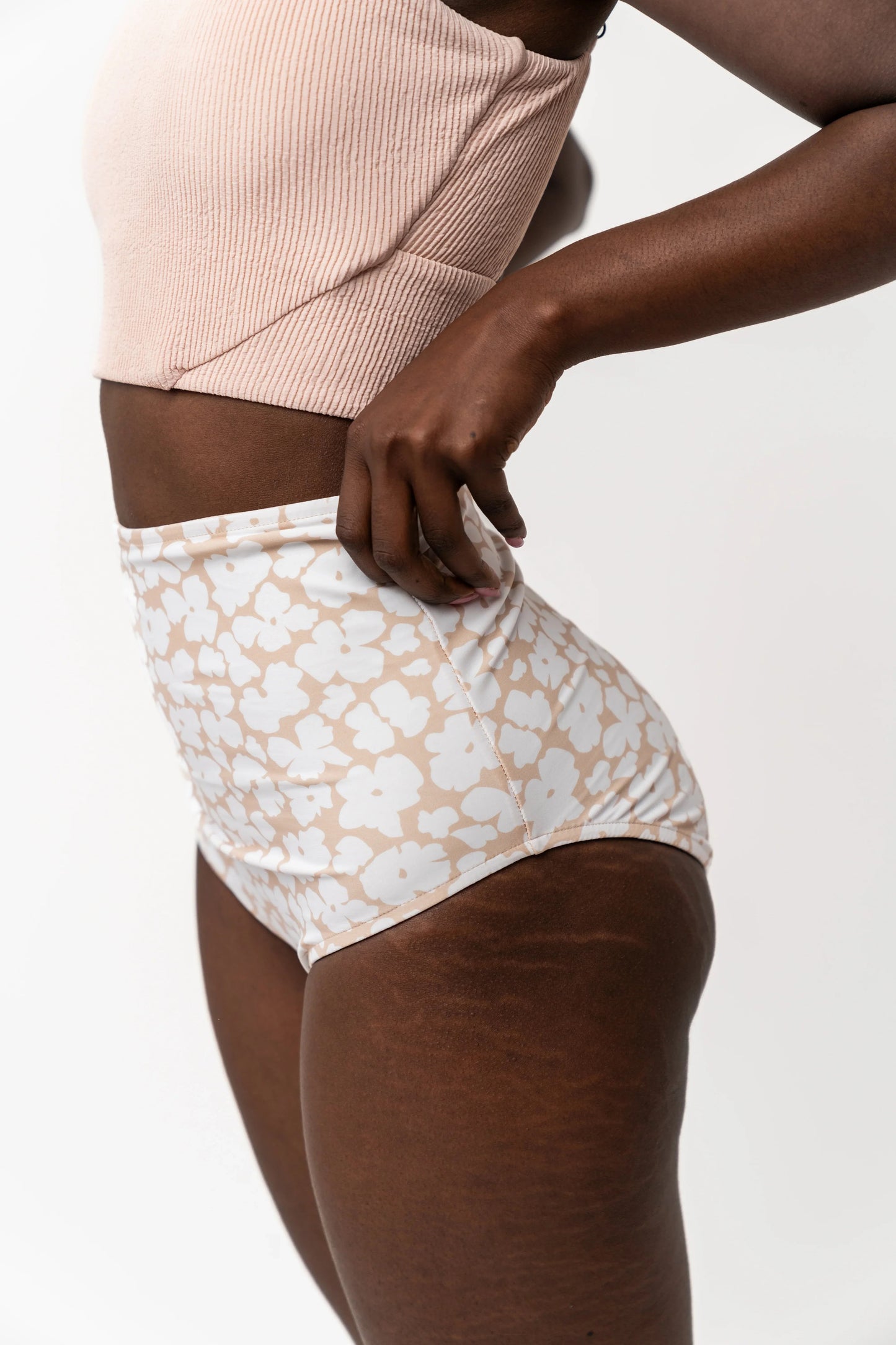  Leisure Reversible Bottom | Coconut Blossom