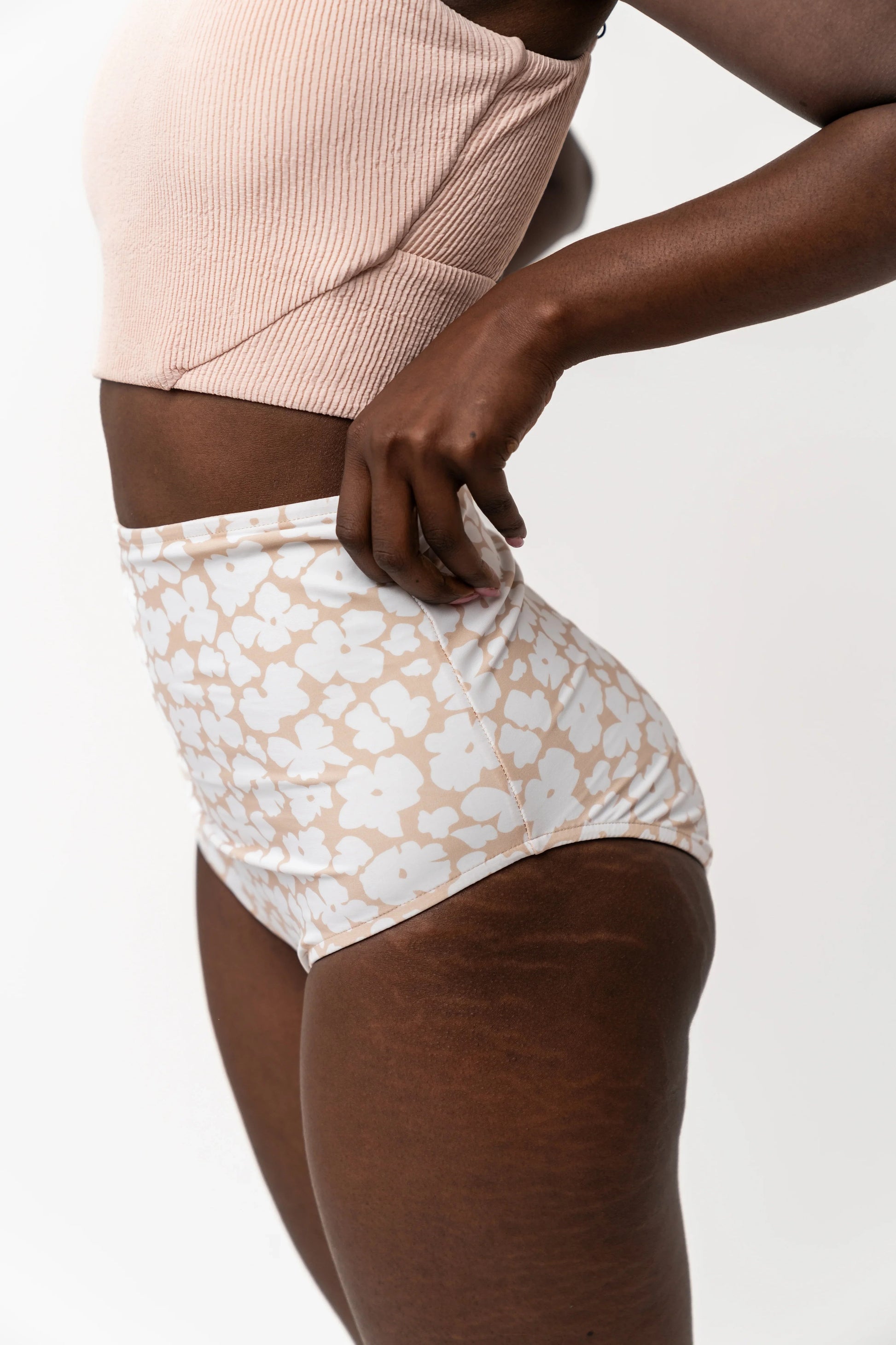  Leisure Reversible Bottom | Coconut Blossom
