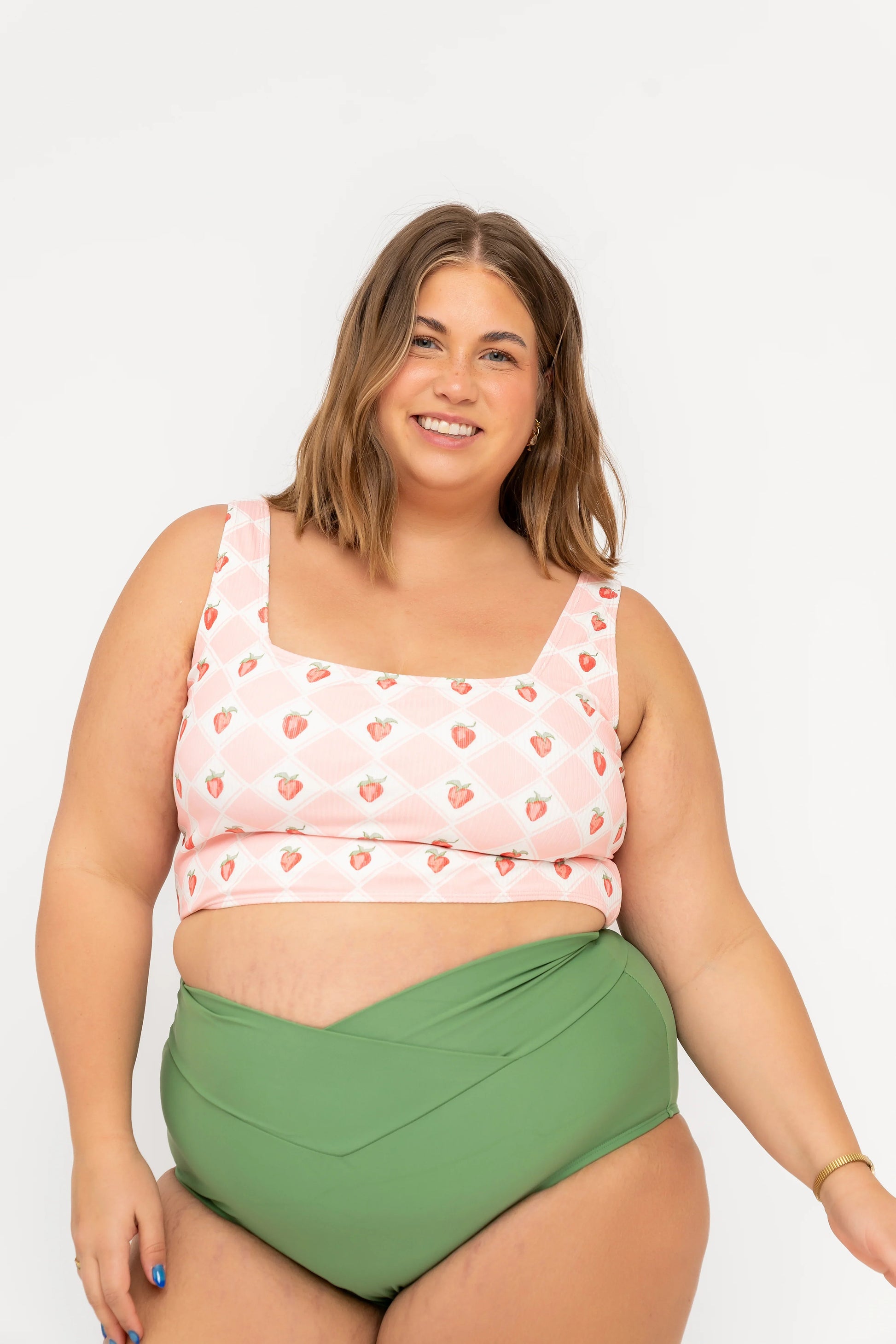  Coast Top | Strawberry Check
