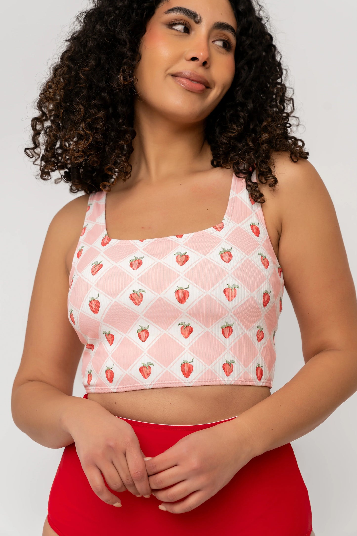  Coast Top | Strawberry Check