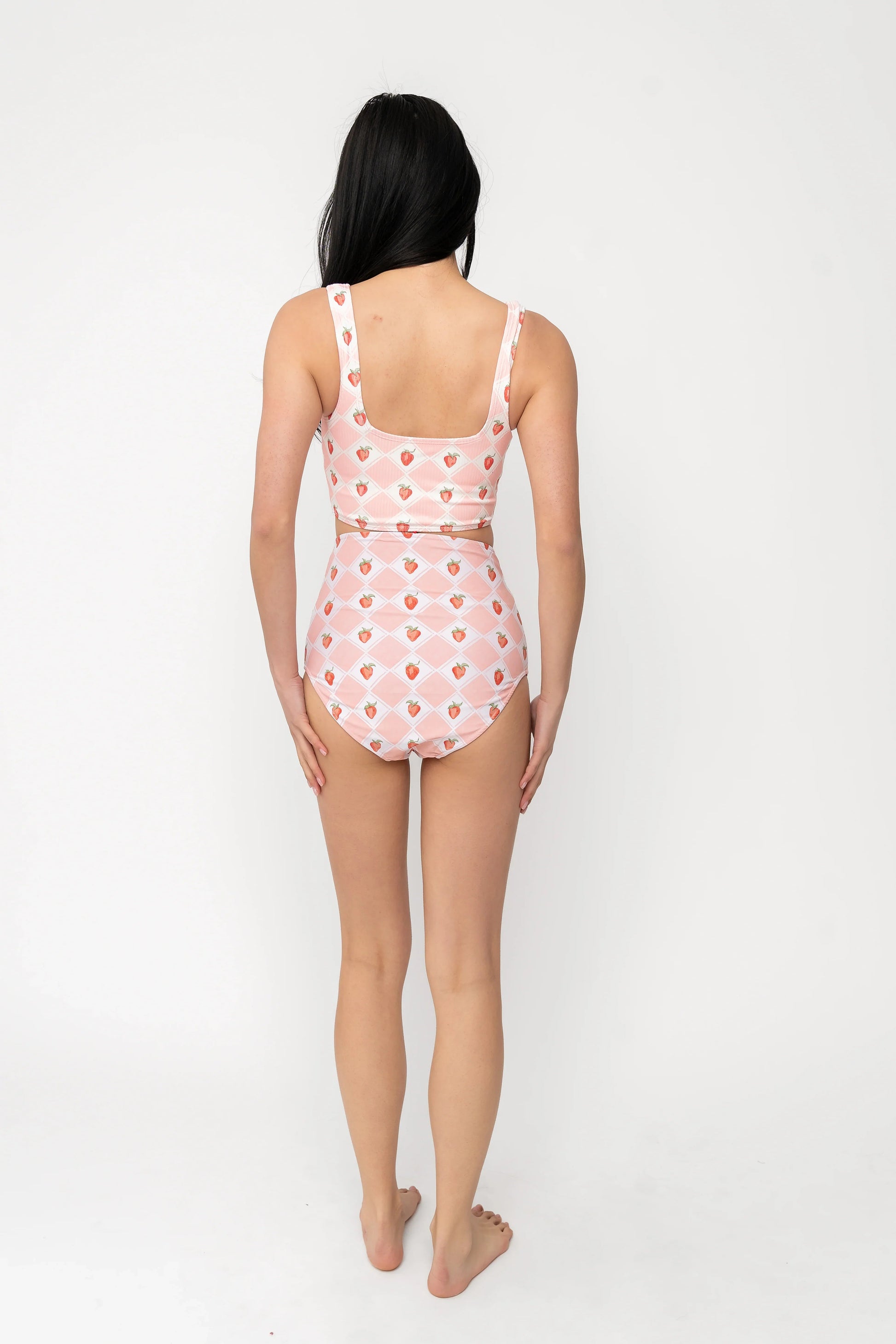  Coast Top | Strawberry Check