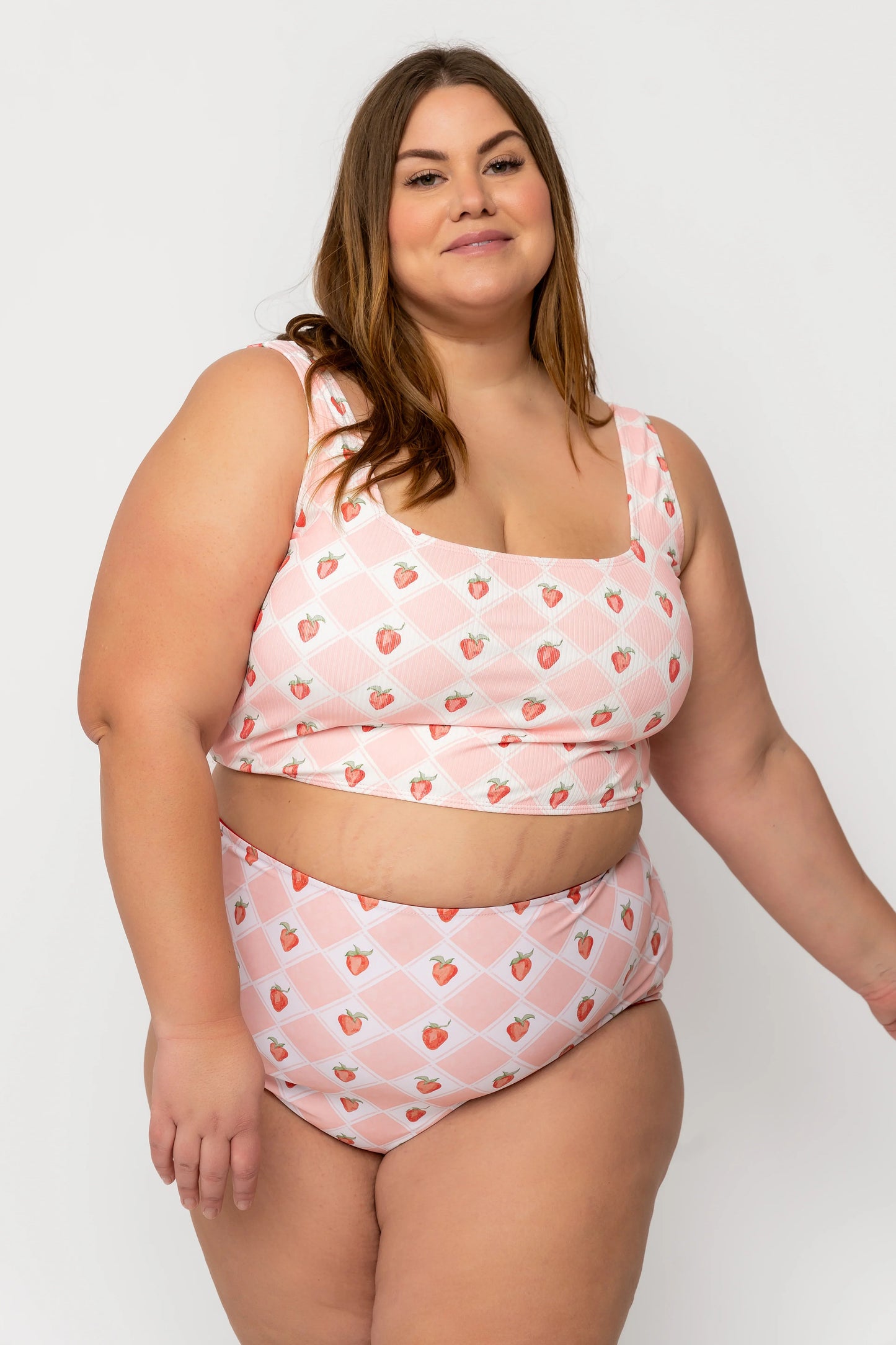 Coast Top | Strawberry Check
