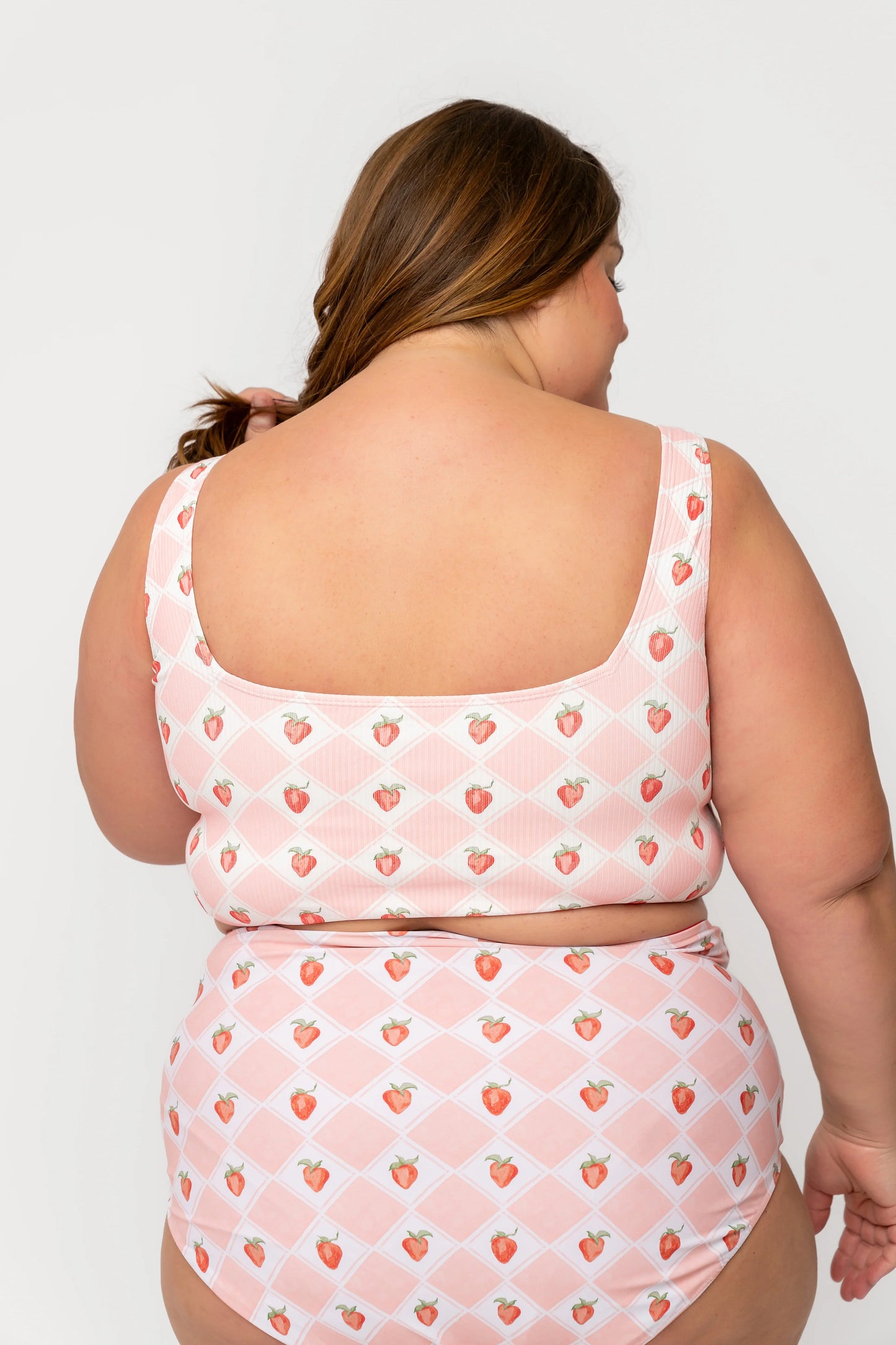  Coast Top | Strawberry Check