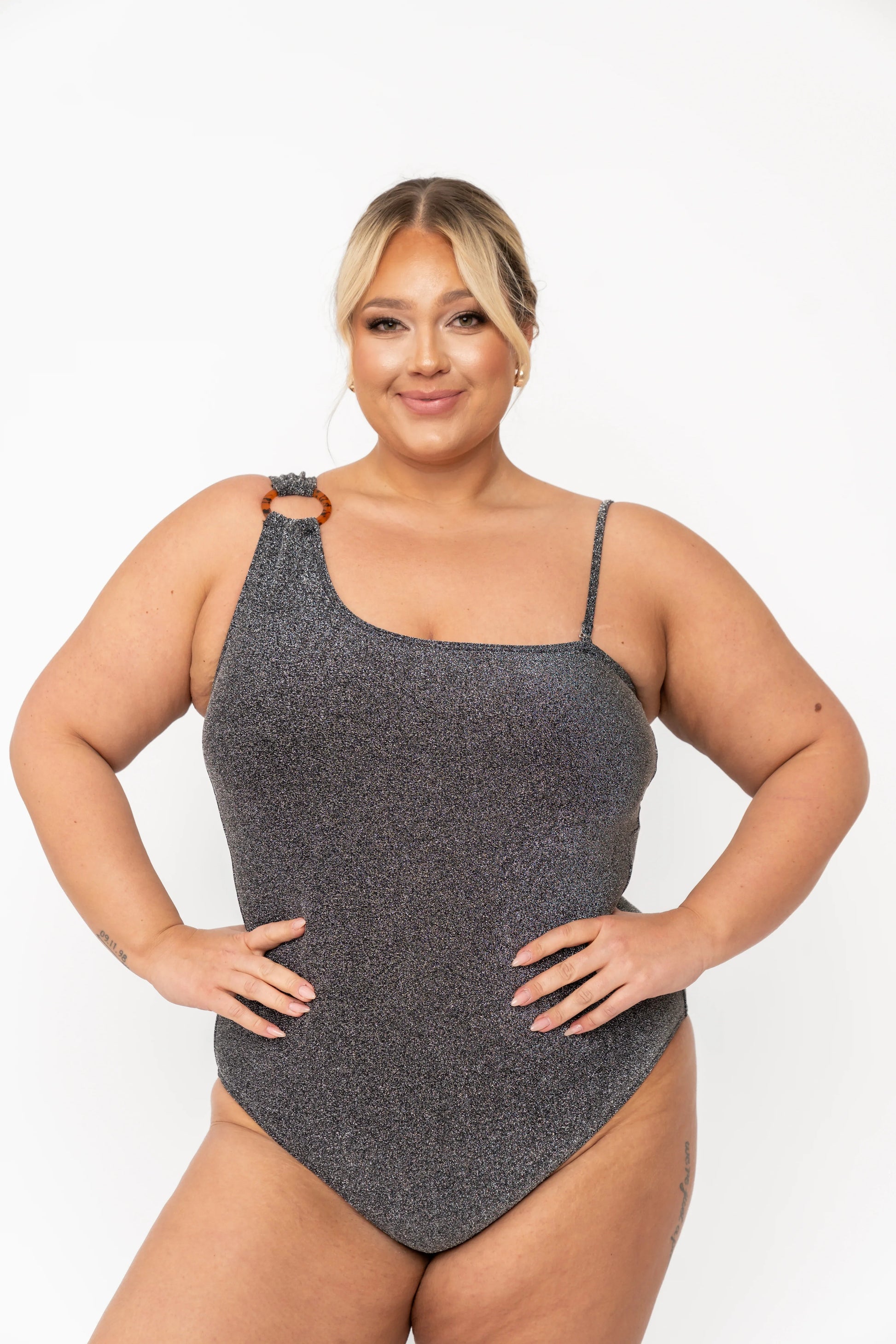  Ripple One Piece | Black Shimmer