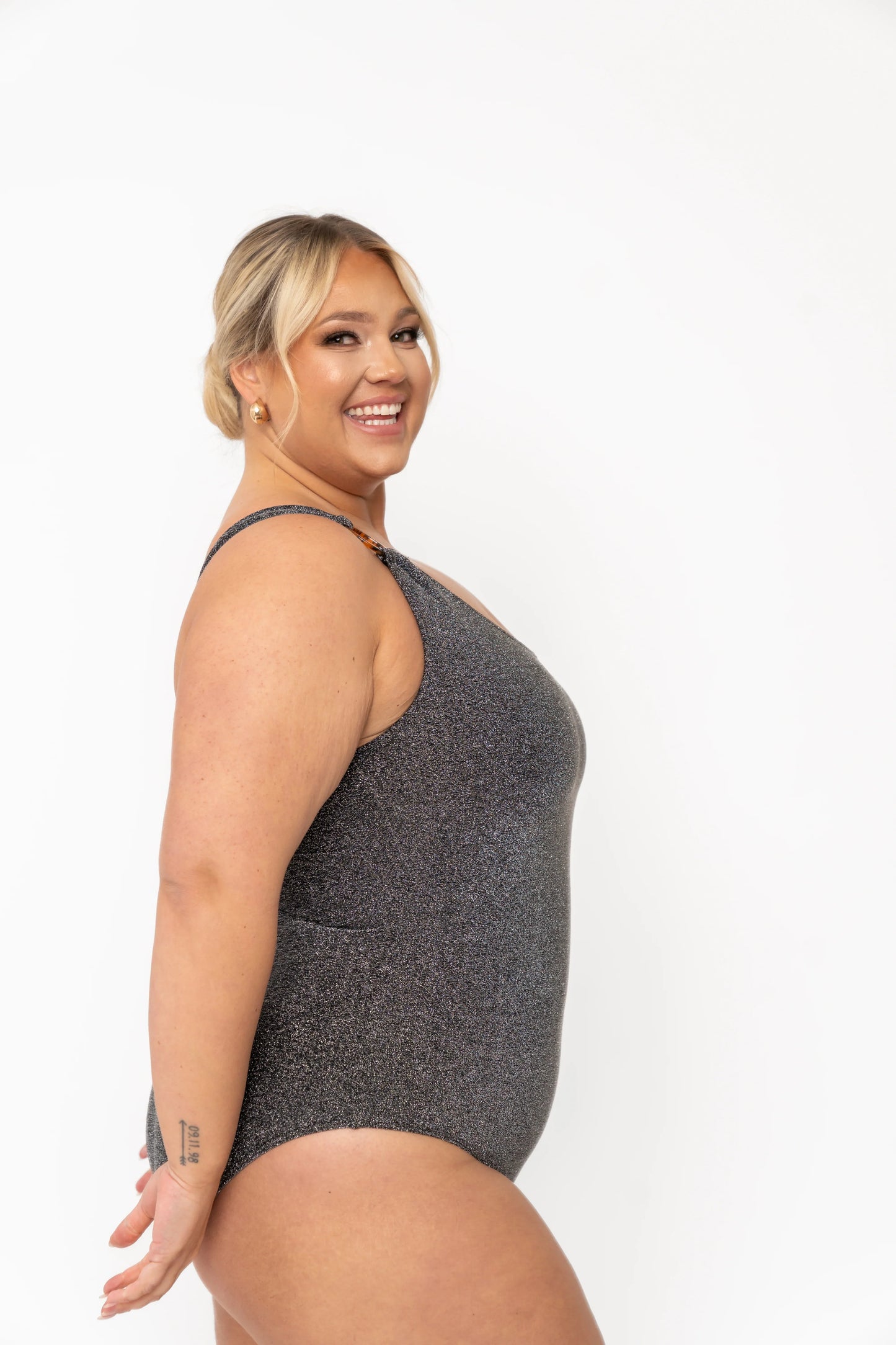  Ripple One Piece | Black Shimmer