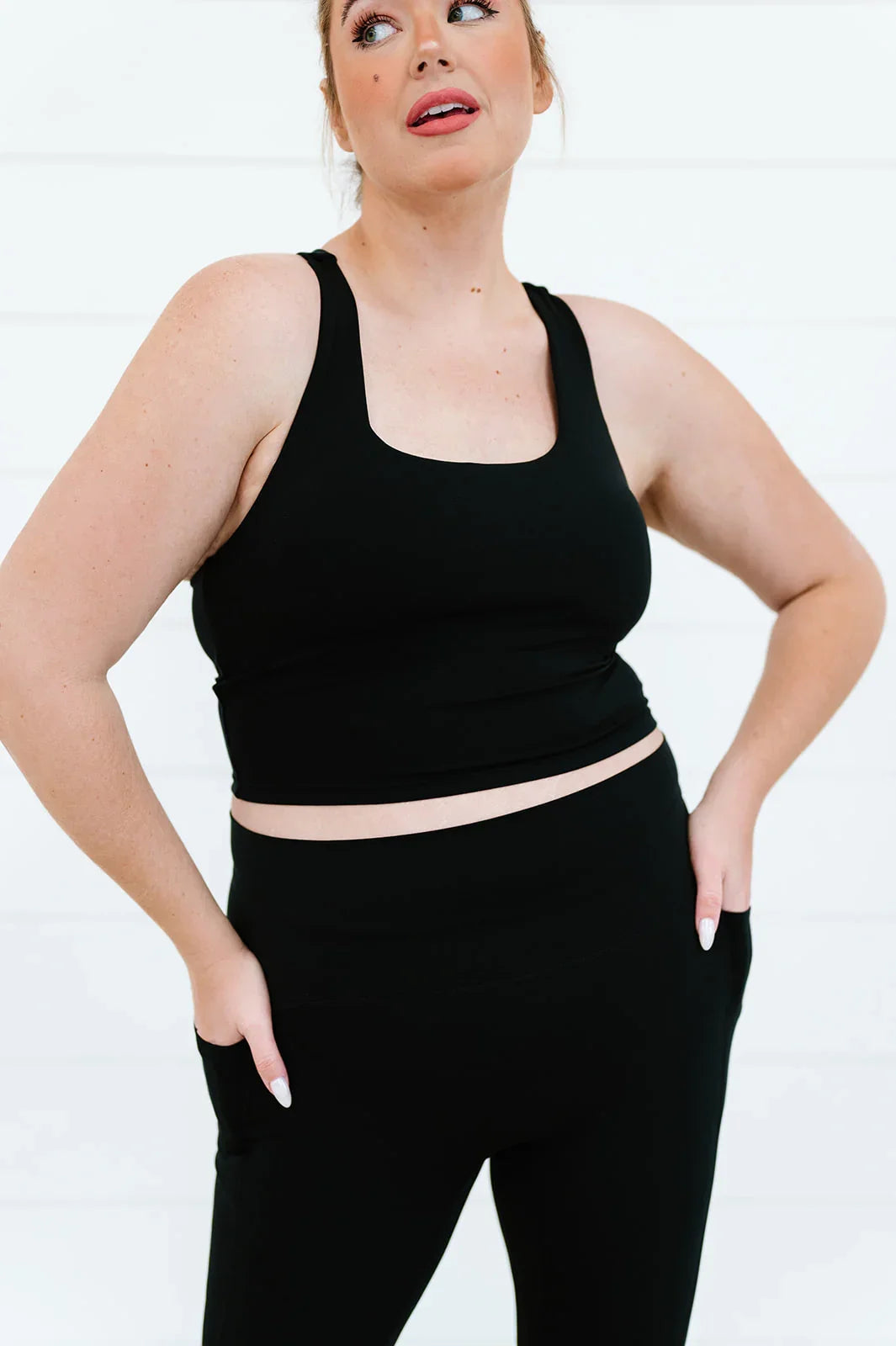  Serenity Long Line Tank | Black