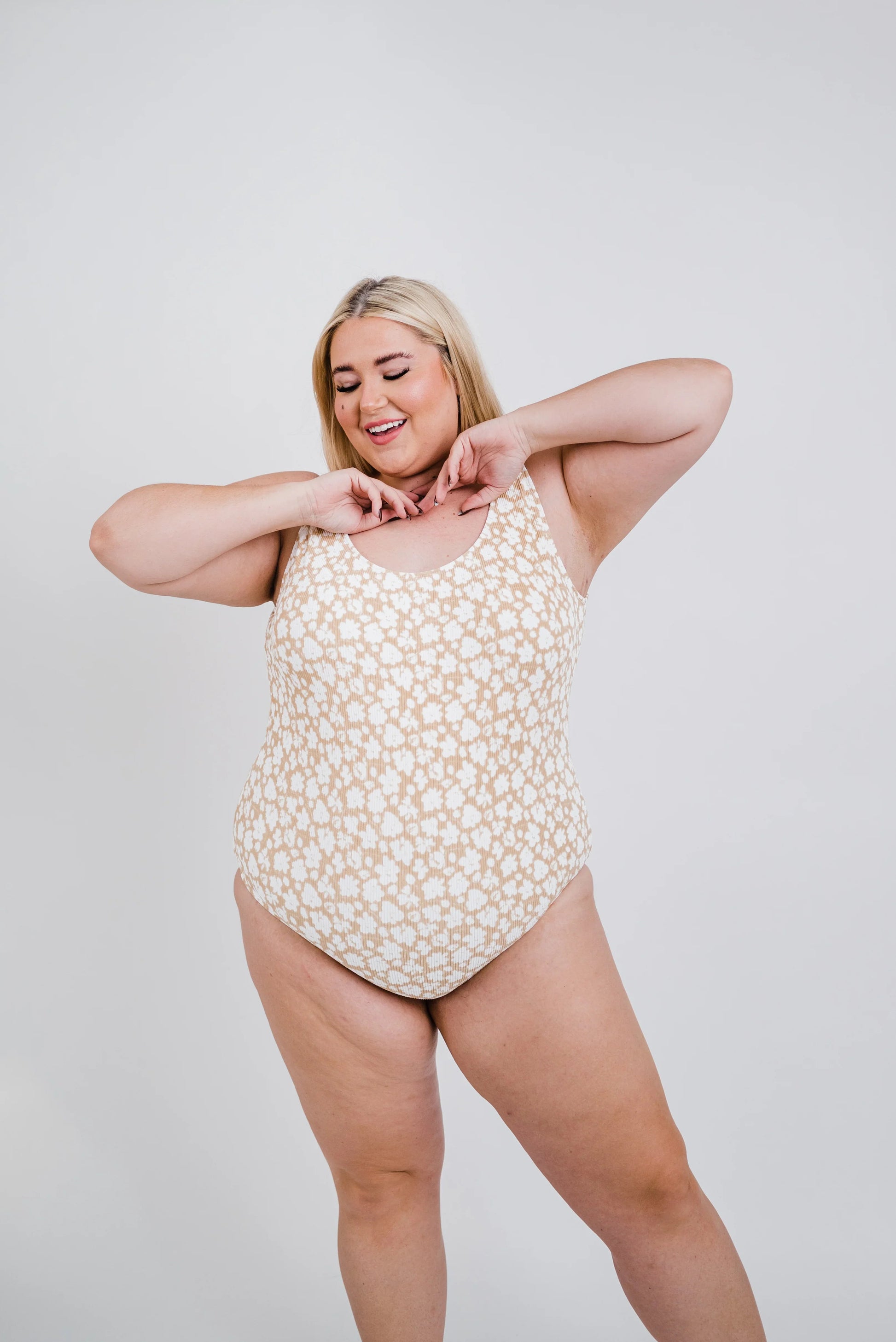  The Escape | Powder Tan Floral Print
