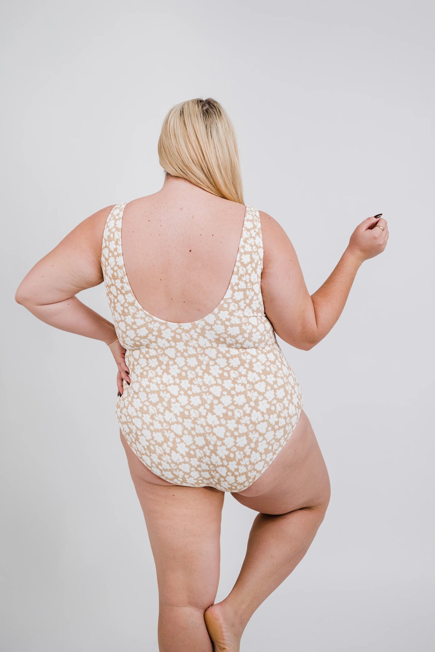  The Escape | Powder Tan Floral Print