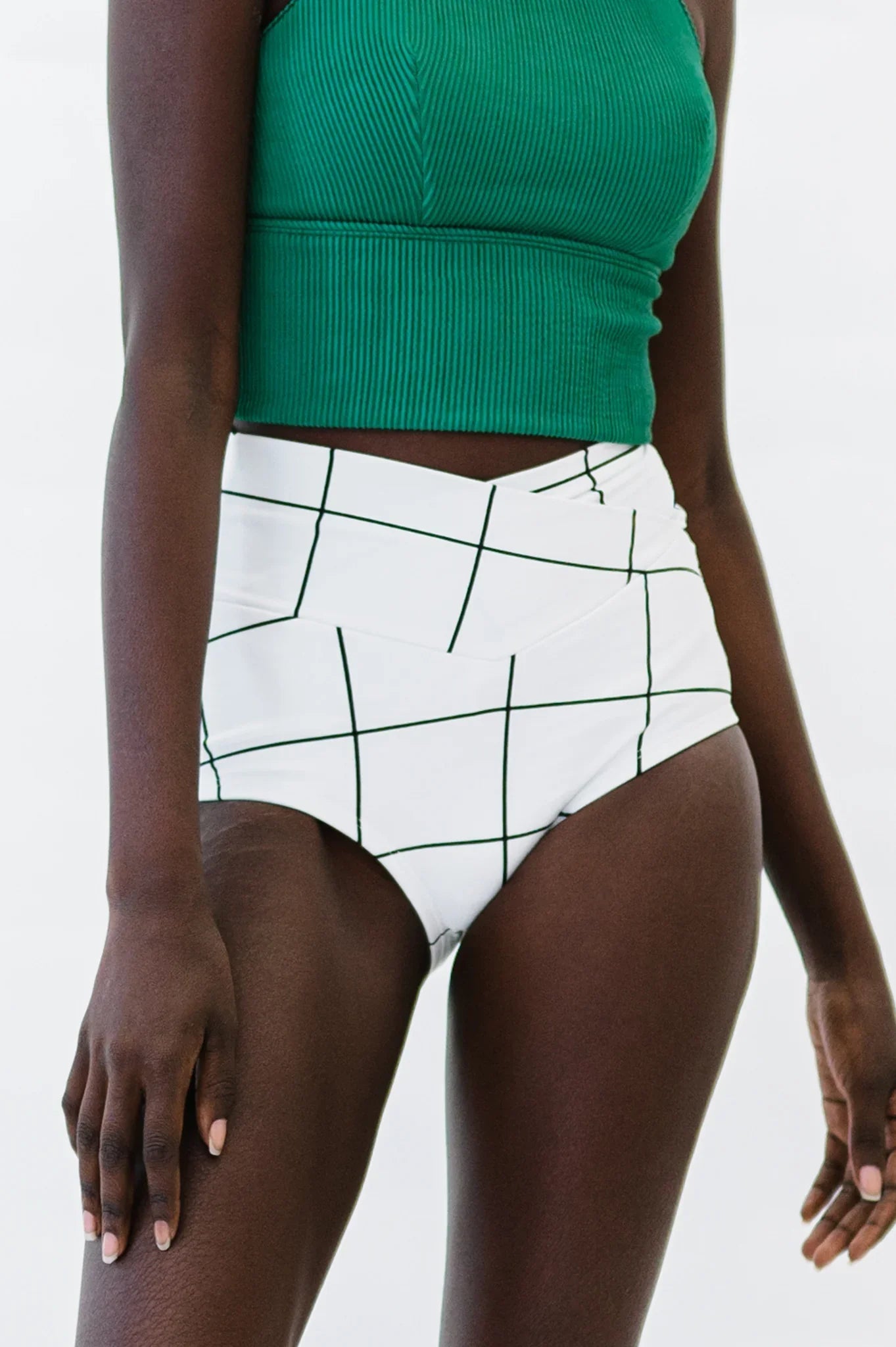  Vacationer Bottom | White Windowpane