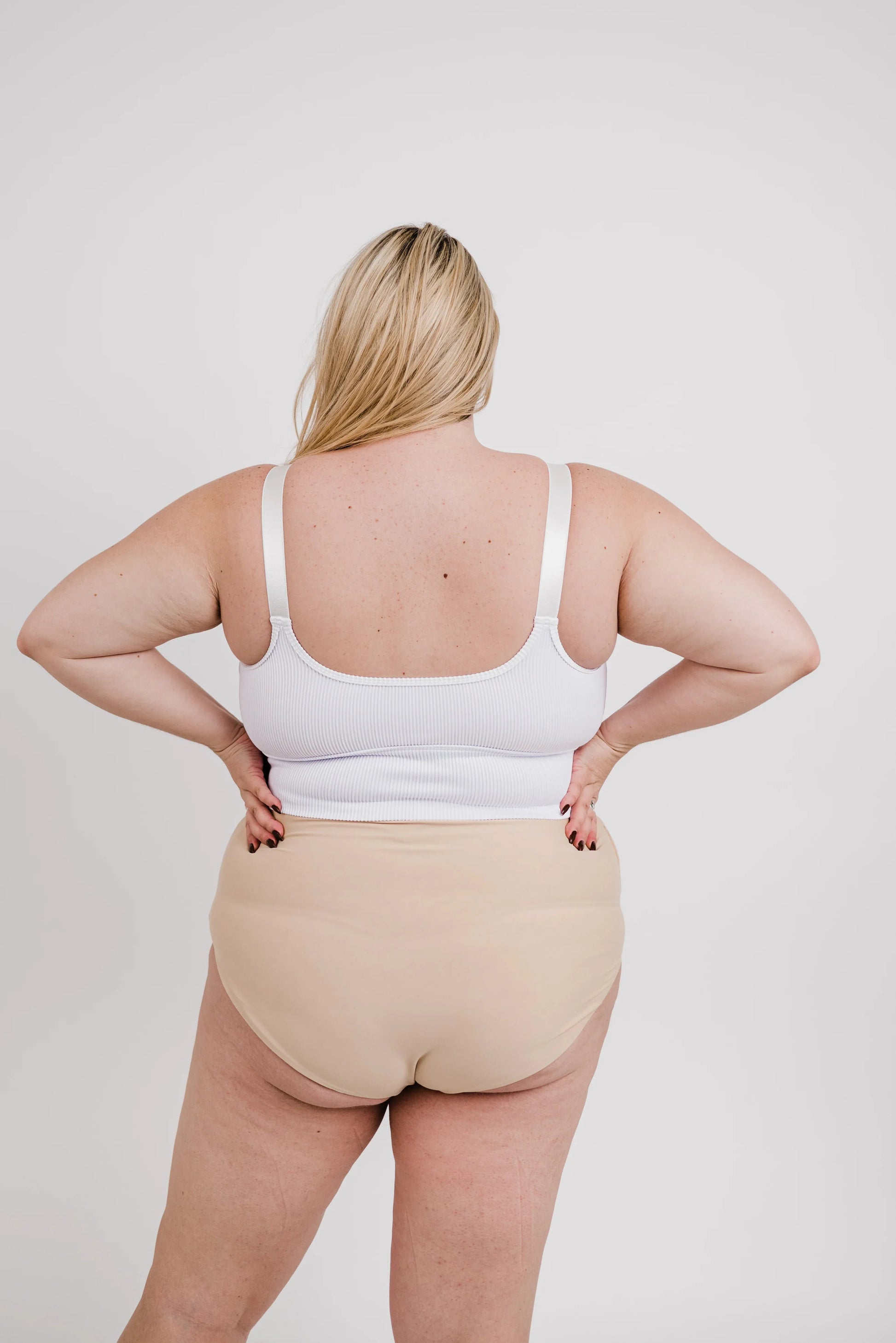  Adventurer Top | White
